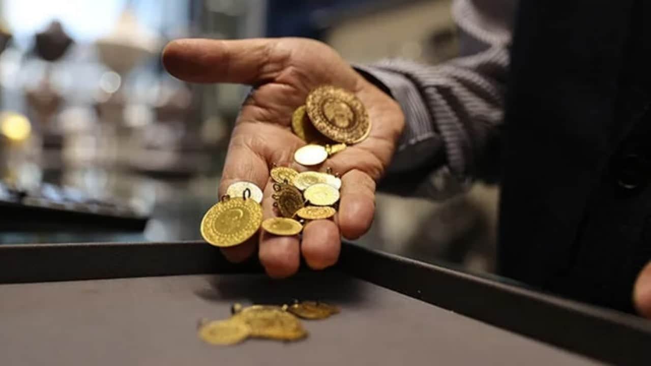 Foto - 'Geç kalınmış bir şey yok' diyerek duyurdu: Gram altın 750 lira değişecek