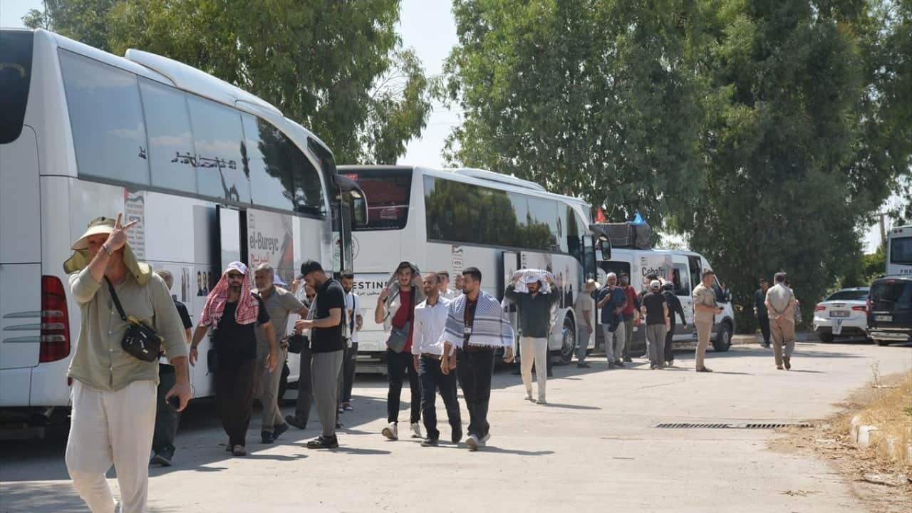 Foto - Gece boyunca sınırda bekletildiler Filistin konvoyuna Irak’tan engel!
