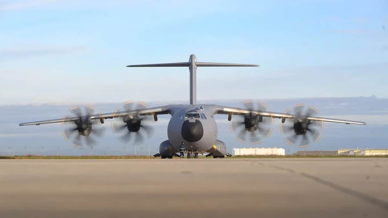 Foto - Gelişme 'Önemli bir bilgi' olarak duyuruldu: A400 uçağı Türkiye'den Arap ülkesine havalandı