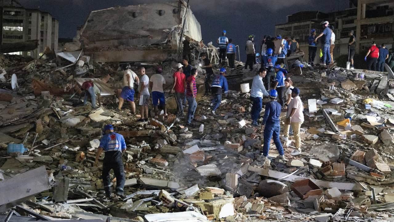 Foto - Gerçek ortaya çıktı! Dünya neden peş peşe sallanıyor?