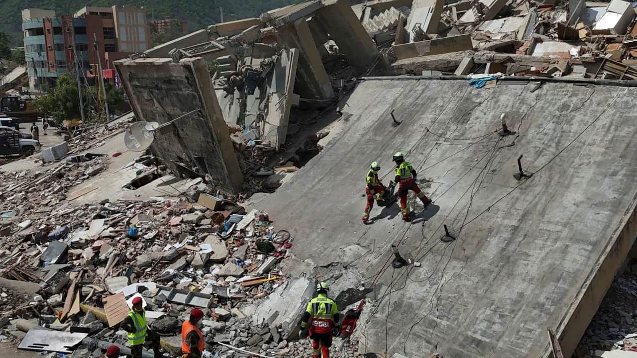 Gerçek ortaya çıktı! Dünya neden peş peşe sallanıyor?