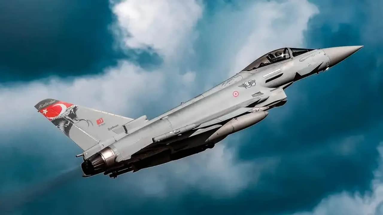 Foto - Göklerin yeni kralında geri sayım başladı: Türkiye’nin 20 dev savaş uçağı için tarih verildi