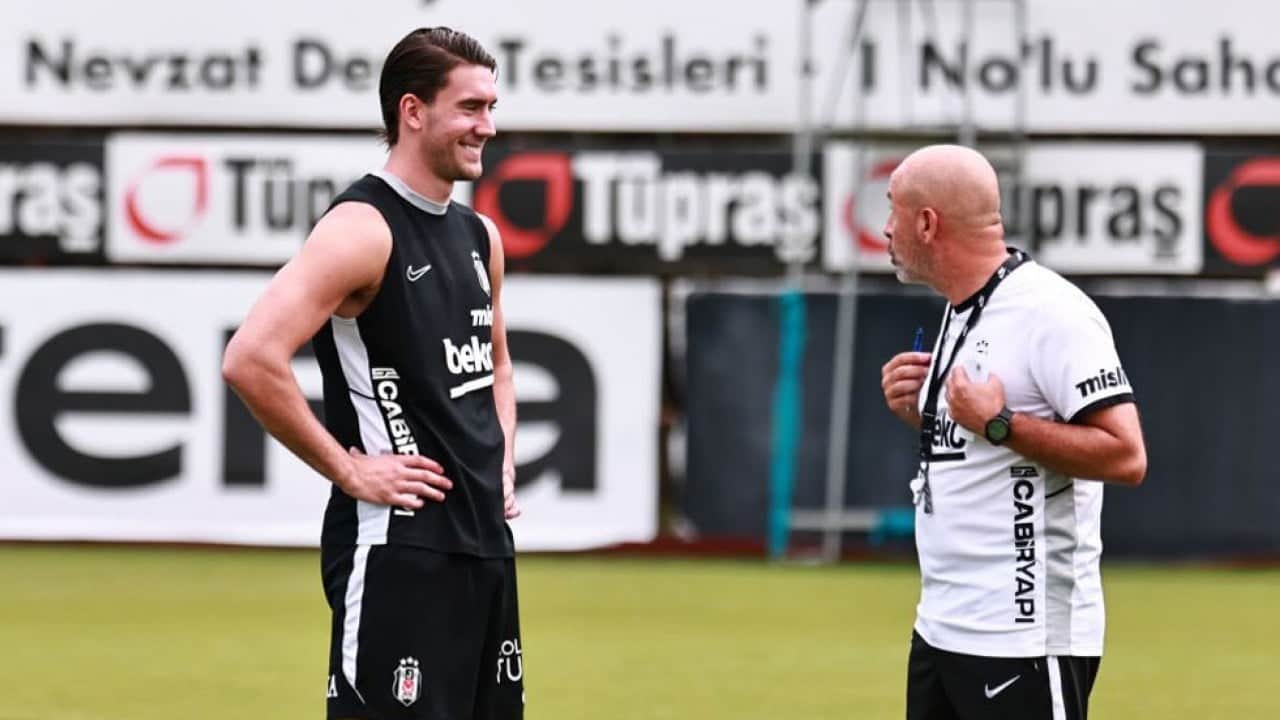 Foto - Gözler ondaydı! Vlahovic ilk antrenmanına çıktı