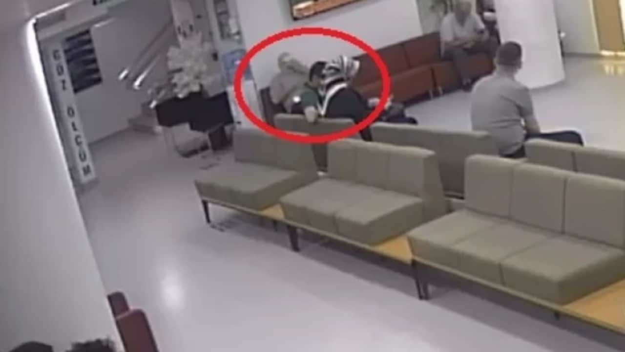 Foto - Gözlükten kurtulayım derken gözünden oldu: Skandal ihmale rezil savunma