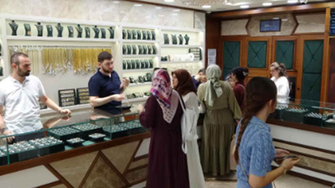 Foto - Gramı 2 bin lira düştü! Kuyumcular isyan etti: Soran çok ama alan yok