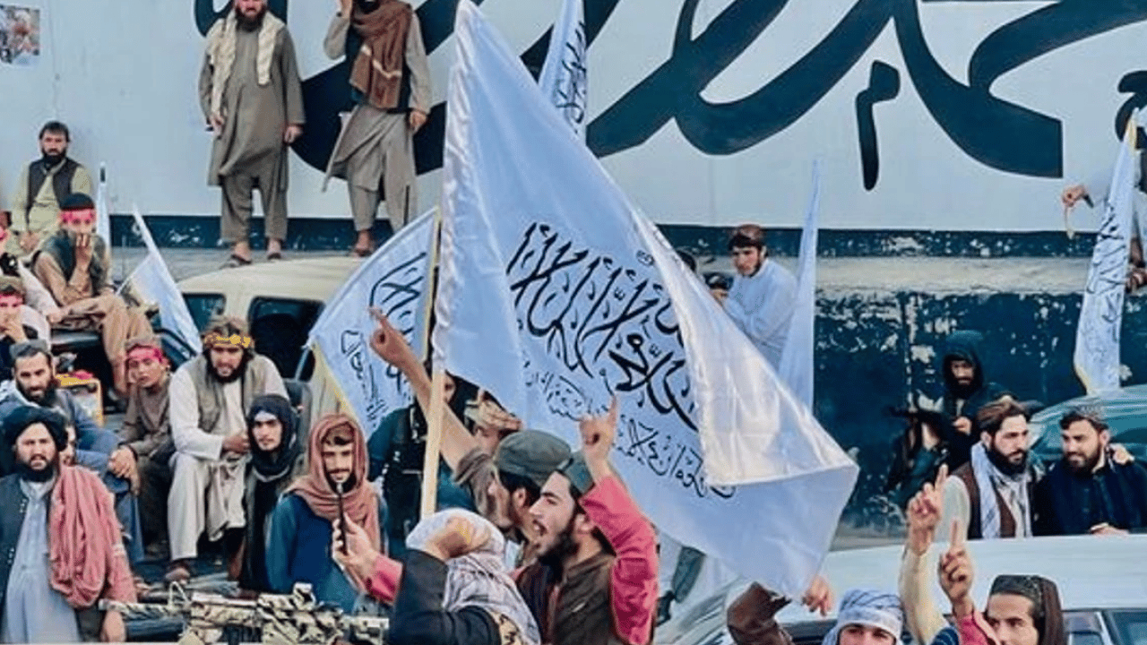 Foto - Gündemi sallayan yorum! "Afganistan yasakladı mı bilmiyorum ama laik Türkiye yasakladı"