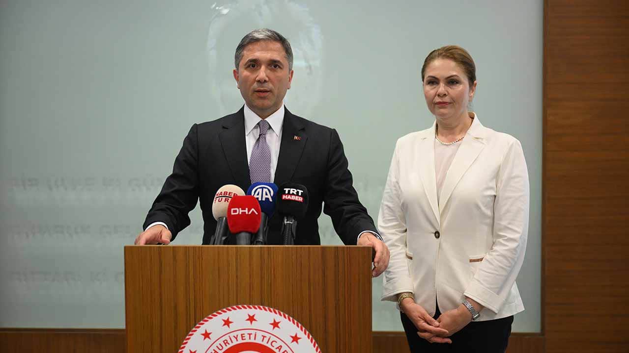 Gurbetçiler baba ocağını hüzünle terk ediyor… Başkan Erdoğan’ın selamıyla uğurlandılar