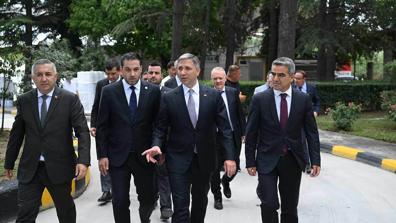 Foto - Gurbetçiler baba ocağını hüzünle terk ediyor… Başkan Erdoğan’ın selamıyla uğurlandılar