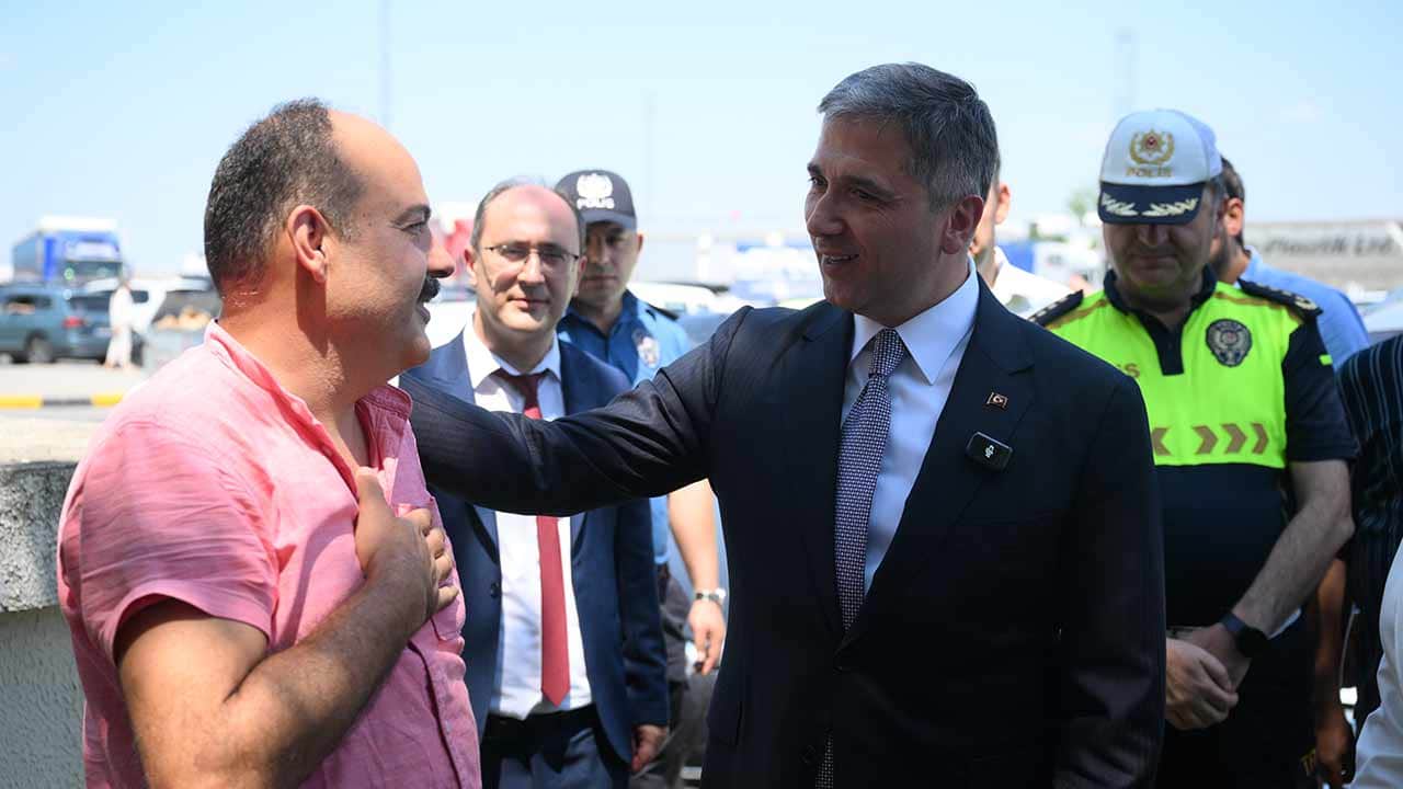 Foto - Gurbetçiler baba ocağını hüzünle terk ediyor… Başkan Erdoğan’ın selamıyla uğurlandılar