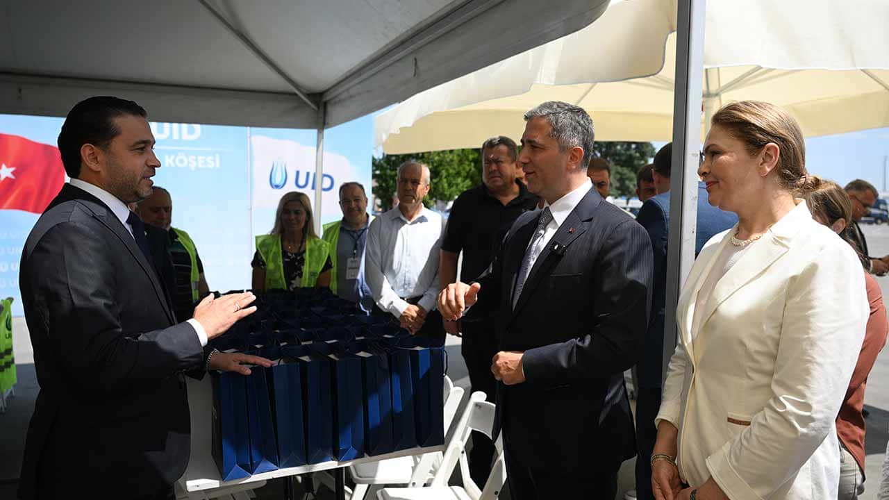 Foto - Gurbetçiler baba ocağını hüzünle terk ediyor… Başkan Erdoğan’ın selamıyla uğurlandılar