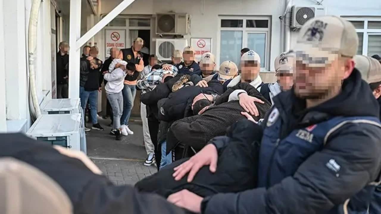 Foto - 'Gürlek'i tanıyoruz' deyip korku salıyorlardı: MİT'çiyiz diyen çete paket oldu