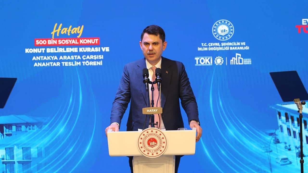 Foto - Hatay'da dar gelirliler için 8 bin 500 konutun kuraları çekildi! Bakan Kurum: Devlet yönetmek sosyal medya şovuna benzemez