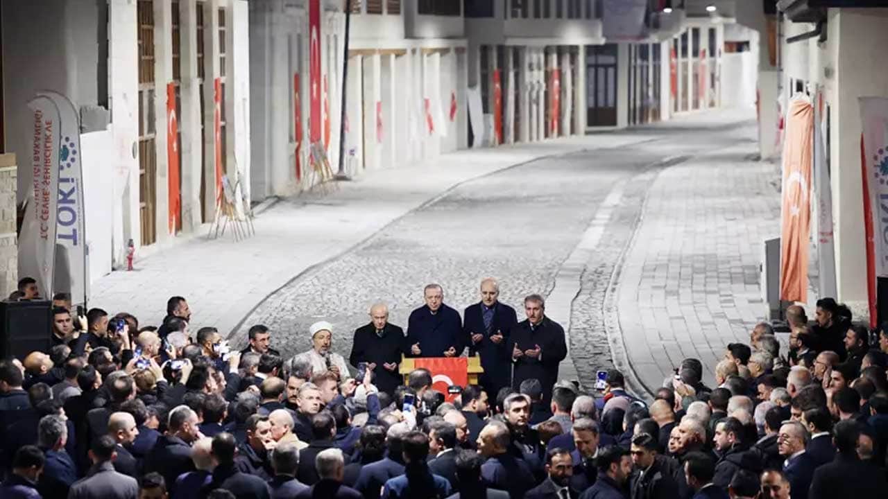 Foto - Hatay'daki Kurtuluş Caddesi'nde tarihi anlar: Başkan Erdoğan butona bastı
