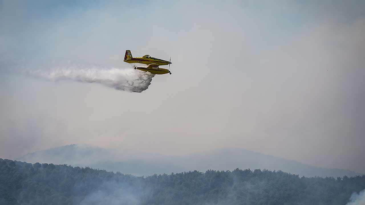 Foto - Havadan ve karadan müdahale sürüyor: Balıkesir'de yangın seferberliği