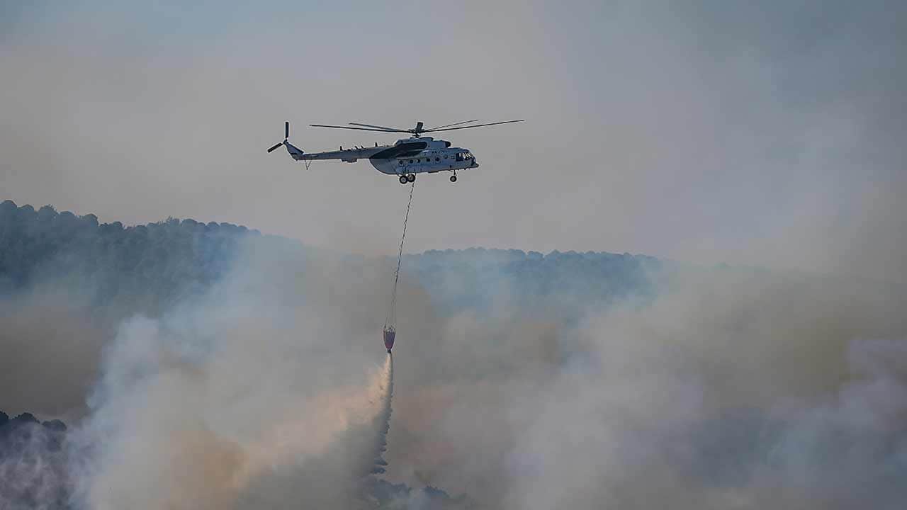 Foto - Havadan ve karadan müdahale sürüyor: Balıkesir'de yangın seferberliği