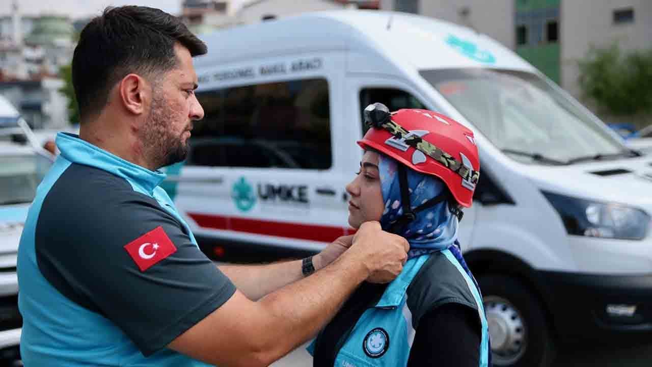 Foto - Hem evde hem sahada omuz omuza: Hayat kurtaran Özcan çifti!
