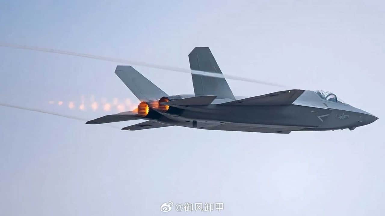 Foto - Resmen doğruladılar: F-35 olmayınca J-35'ler ülkeye geliyor