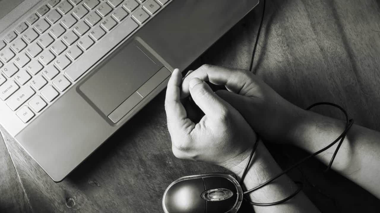 Foto - Her fırsatta internete giriyoruz Bağlanmayı çok sevdik!