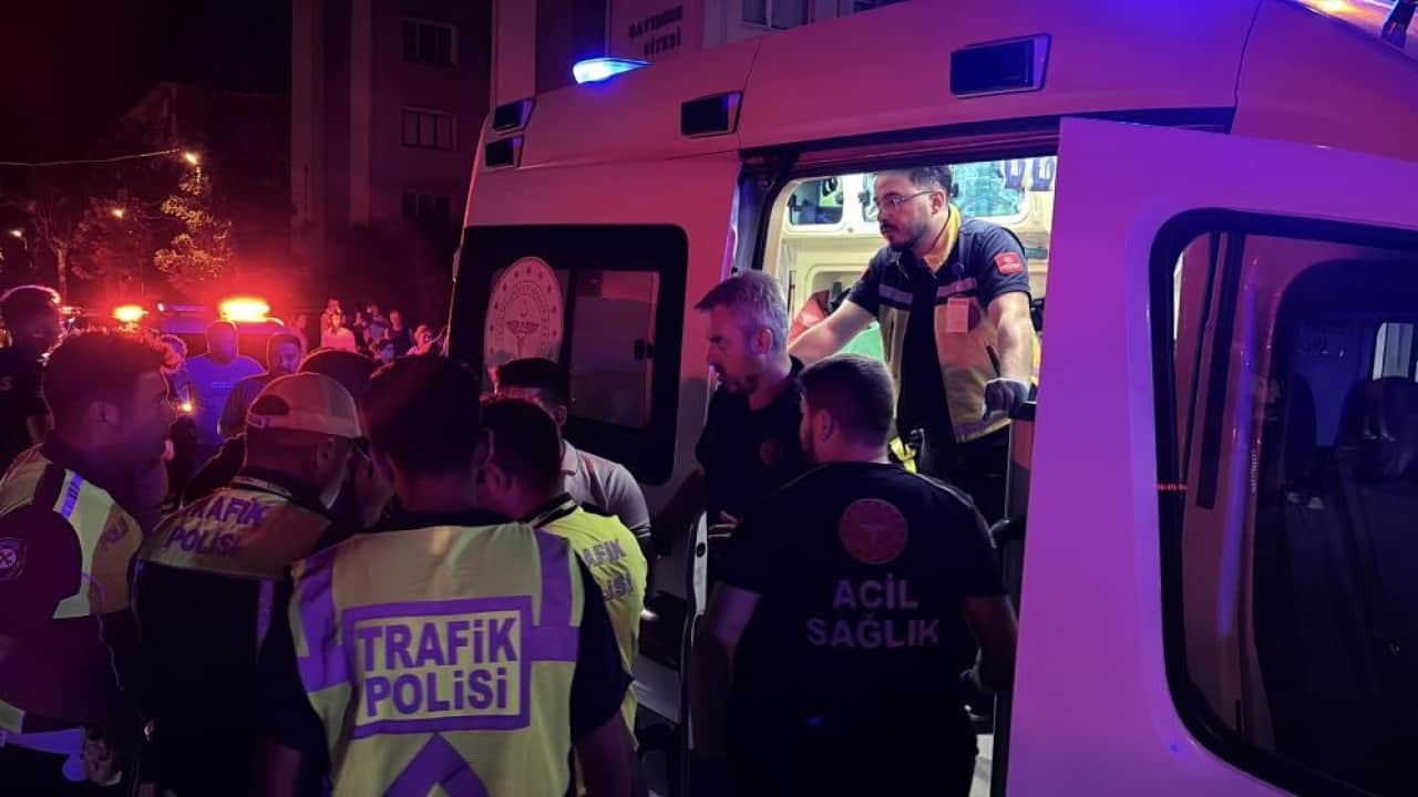 Foto - Her yeri didik didik ettiler Trafik kazasında kopan parmağı saatlerce aradılar