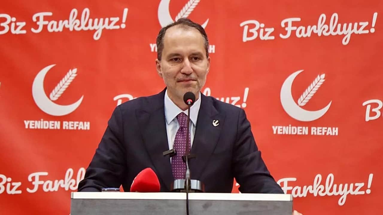 Foto - Herkes "evet" mi, "hayır" mı diyeceklerini merak ediyordu! Fatih Erbakan, tarihi görüşmeye dakikalar kala partisinin "çerçeve yasa" kararını açıkladı