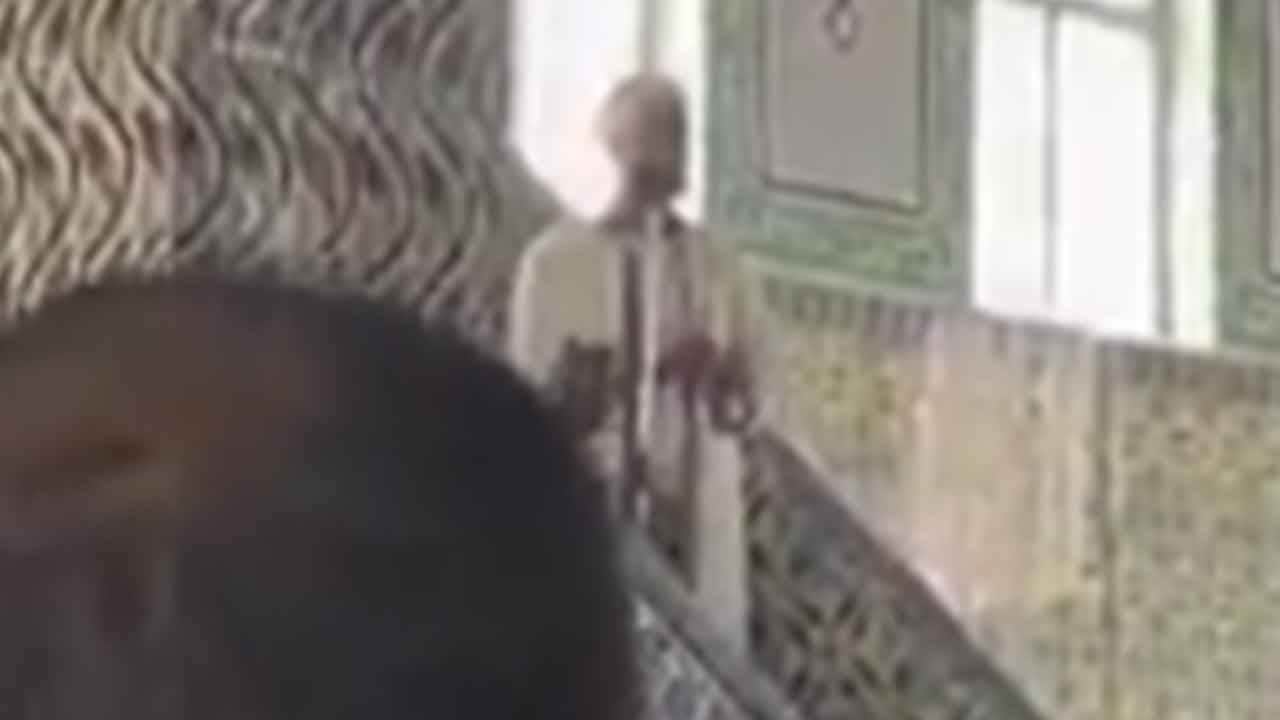 Foto - İmam Cuma namazında çileden çıktı: Böyle devam ederseniz elhamdülillah deyip ineceğim