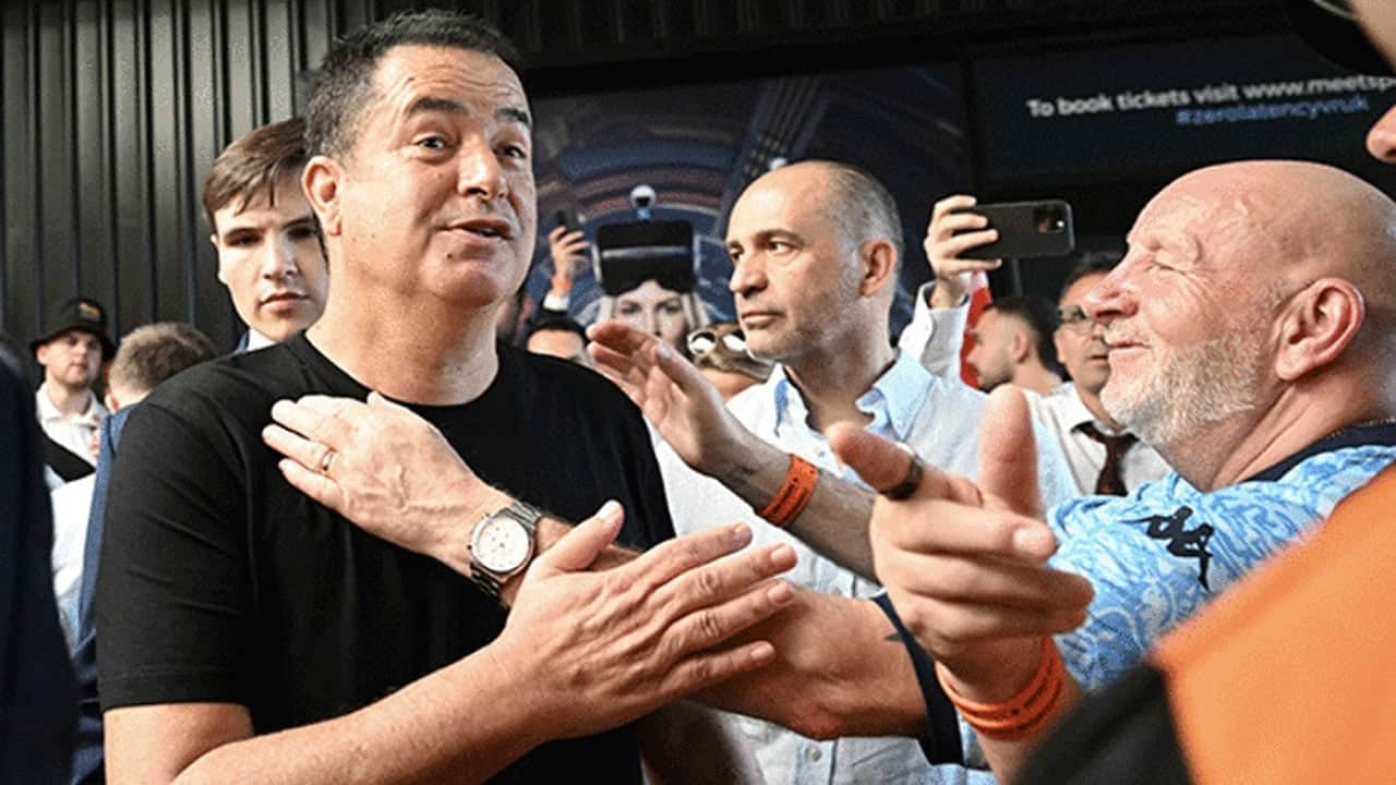 Foto - İngiltere Acun'un cimriliğini konuşuyor! Ülke ikiye bölünmüş durumda