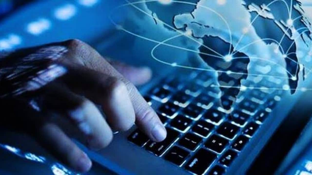 Foto - İnternet kullanım oranı yüzde 92,3 oldu Sanal alemde yaşıyoruz