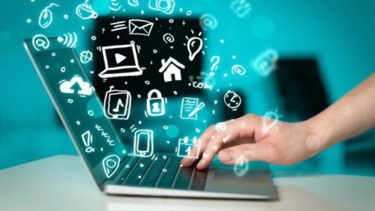 Foto - İnternet kullanım oranı yüzde 92,3 oldu Sanal alemde yaşıyoruz