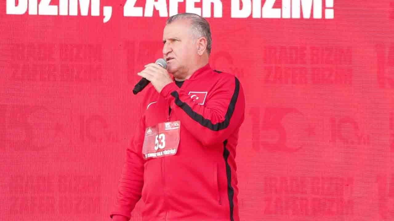 'İrade Bizim, Zafer Bizim': Hafıza Müzesi’ne hafıza tazeleme yürüyüşü