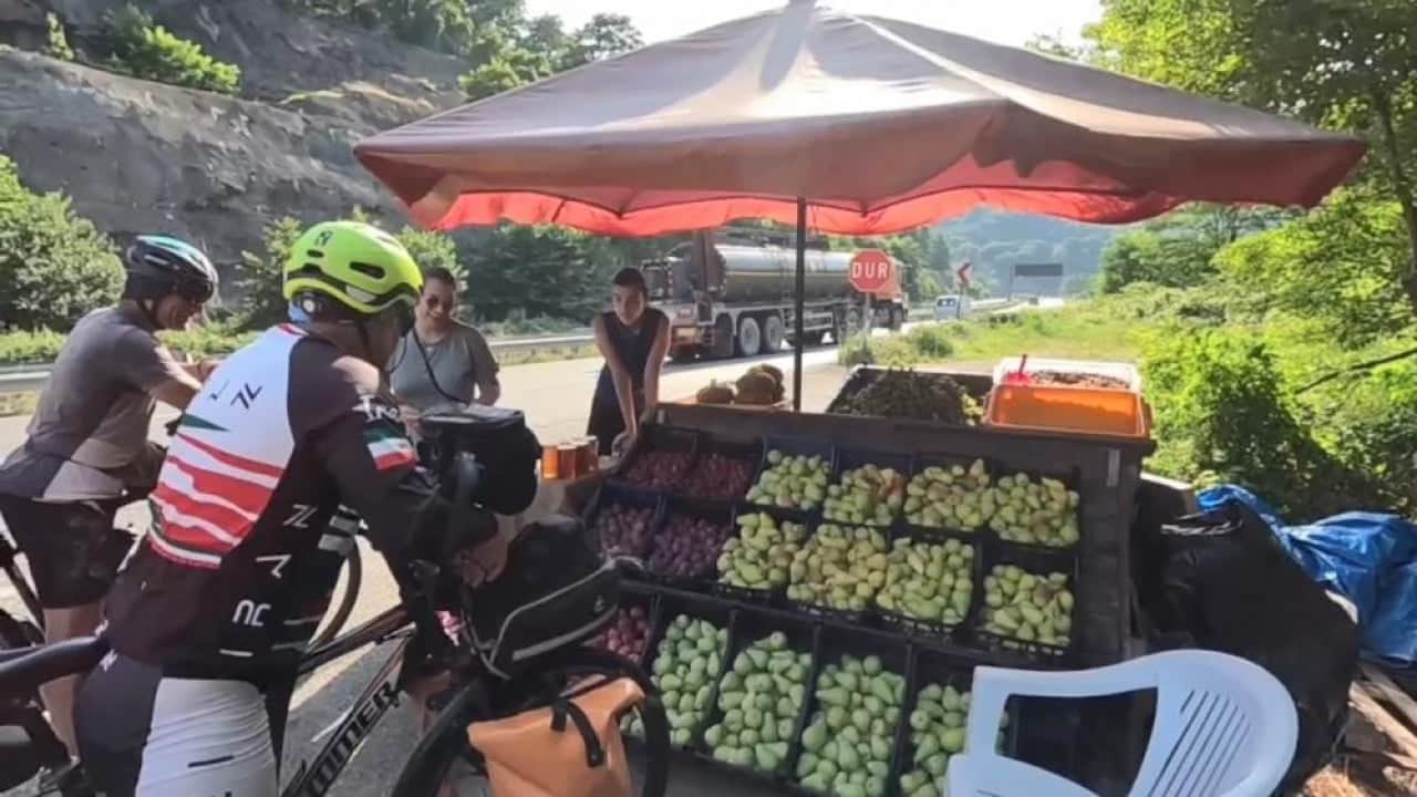 Foto - İran’dan bisikletle gelen turistler Karadeniz’ keşfettiler