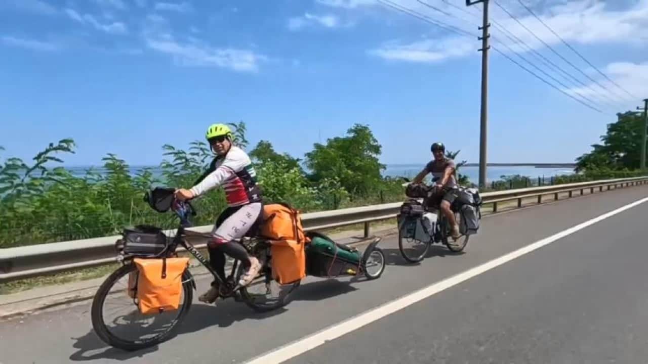 Foto - İran’dan bisikletle gelen turistler Karadeniz’ keşfettiler