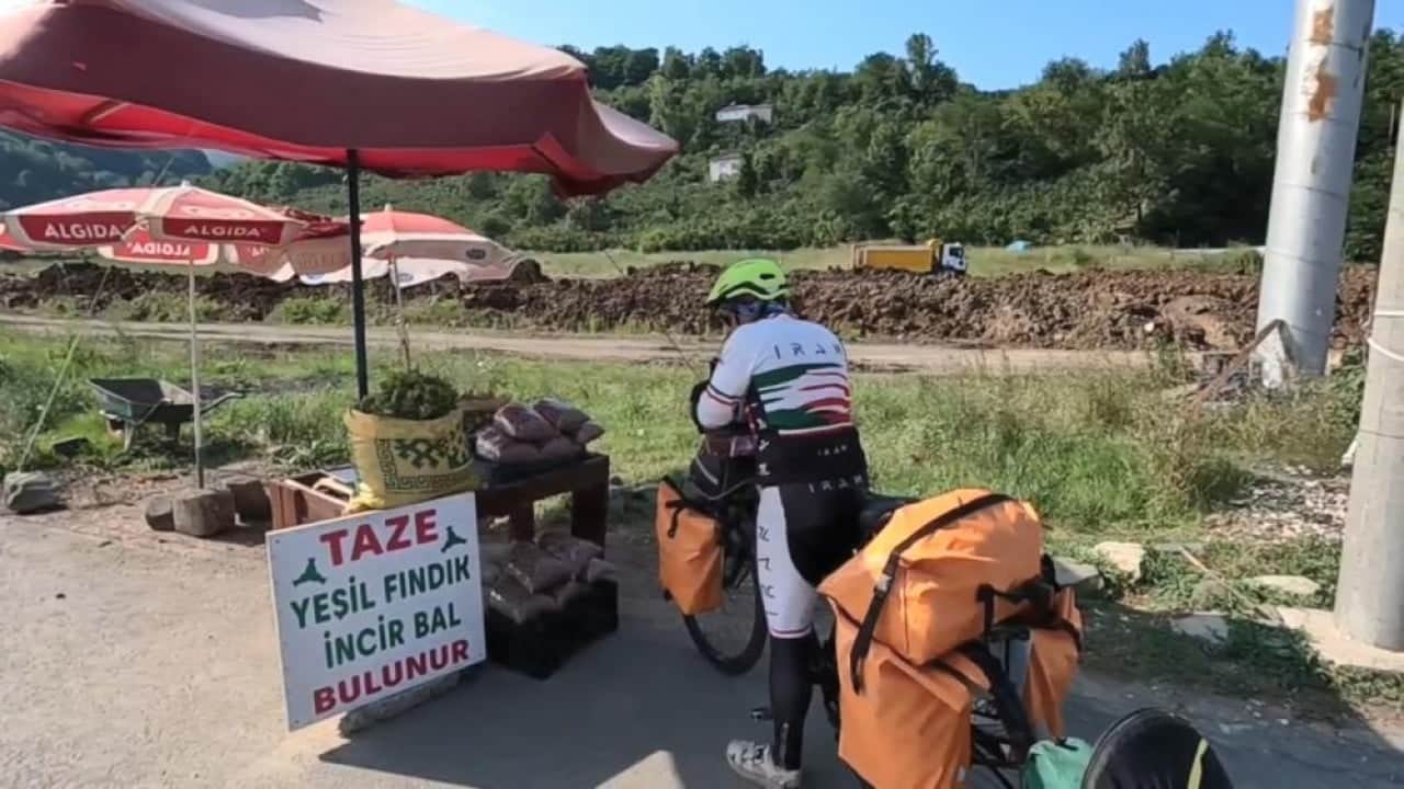 Foto - İran’dan bisikletle gelen turistler Karadeniz’ keşfettiler