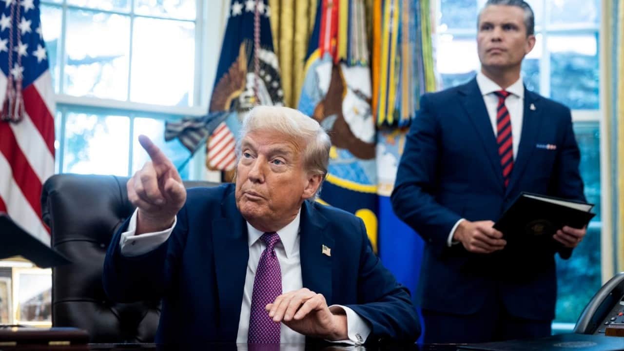Foto - İran’la yaşadığı fiyasko ayarlarını bozdu Trump’tan Hegseth’e mühimmat fırçası
