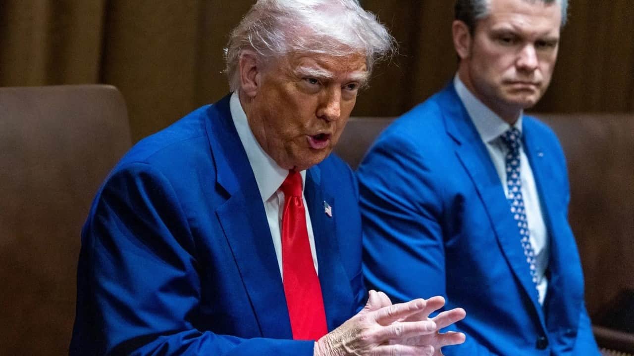 Foto - İran’la yaşadığı fiyasko ayarlarını bozdu Trump’tan Hegseth’e mühimmat fırçası
