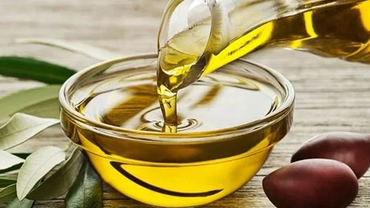 Foto - İspanyollar doğruluyor... Kalbi koruyan o mucizevi besin zeytinyağı: Çorbalarda yemek uzun ömrü uzatıyor