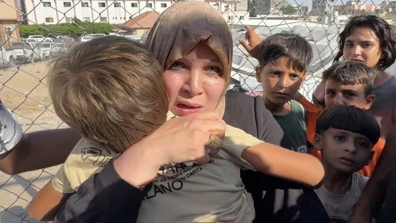 Foto - İsrail zulmü bitmiyor! Gazze’ye dönmelerine izin verilmeyen 74 Filistinli, 3 yıl sonra ailelerine kavuştu