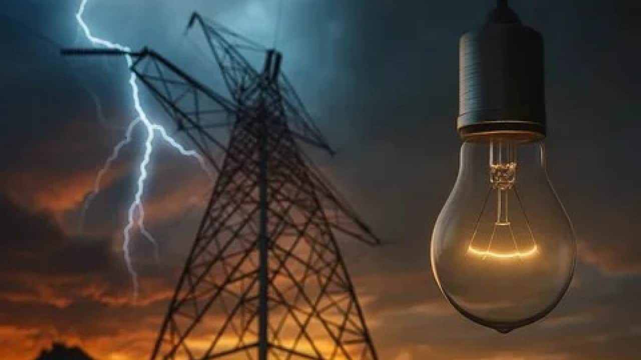 Foto - İstanbul'a 9 saatlik elektrik kesintisi ! 22 ilçede şalterler iniyor!