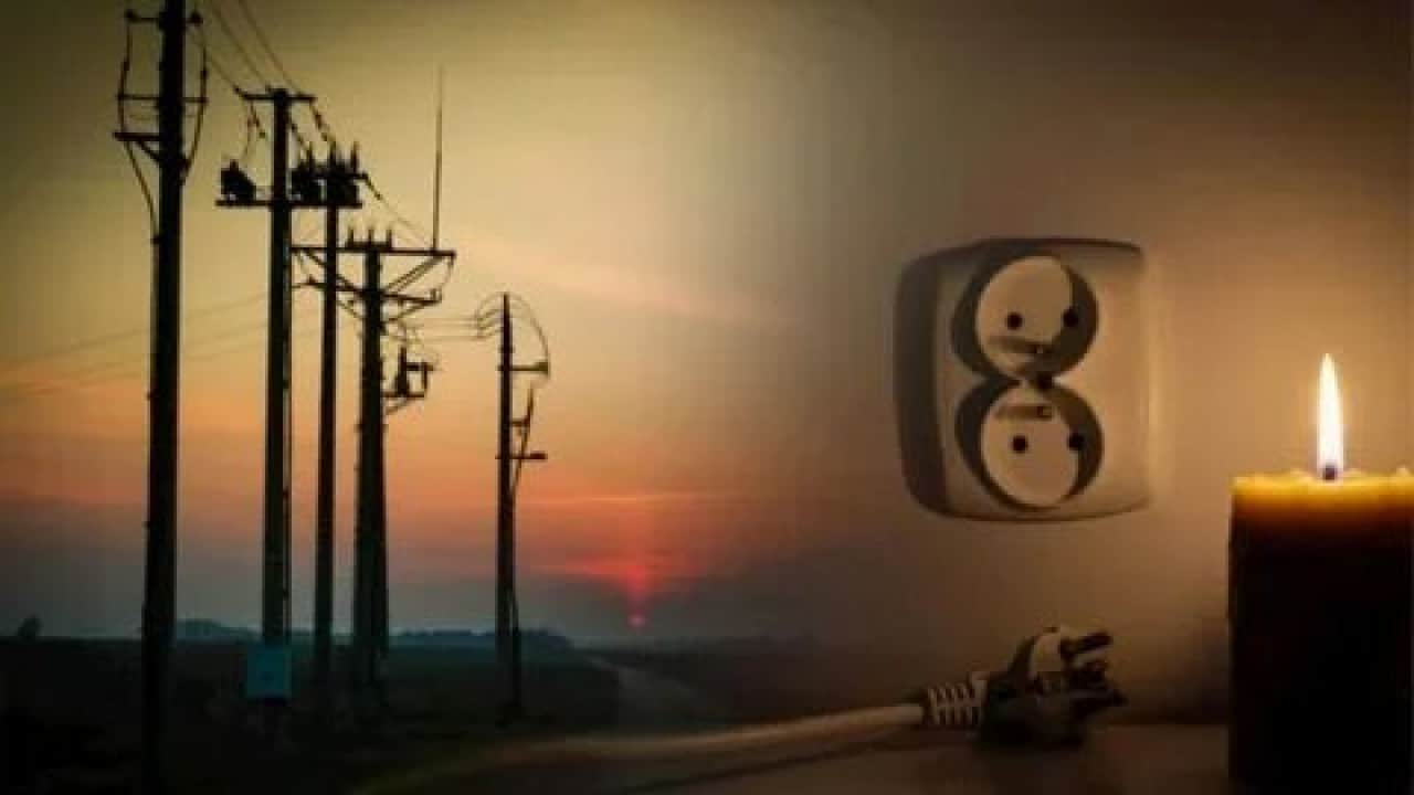 Foto - İstanbul'a 9 saatlik elektrik kesintisi ! 22 ilçede şalterler iniyor!