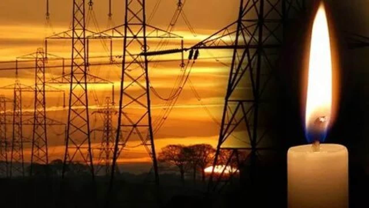 Foto - İstanbul'a 9 saatlik elektrik kesintisi ! 22 ilçede şalterler iniyor!