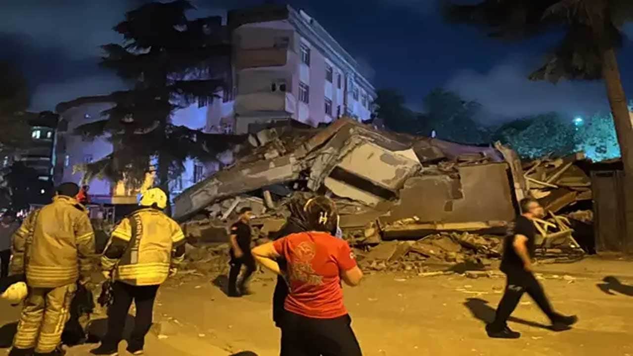 Foto - İstanbul’da korkutan çökme! Bahçelievler'de 4 katlı bina yerle bir oldu
