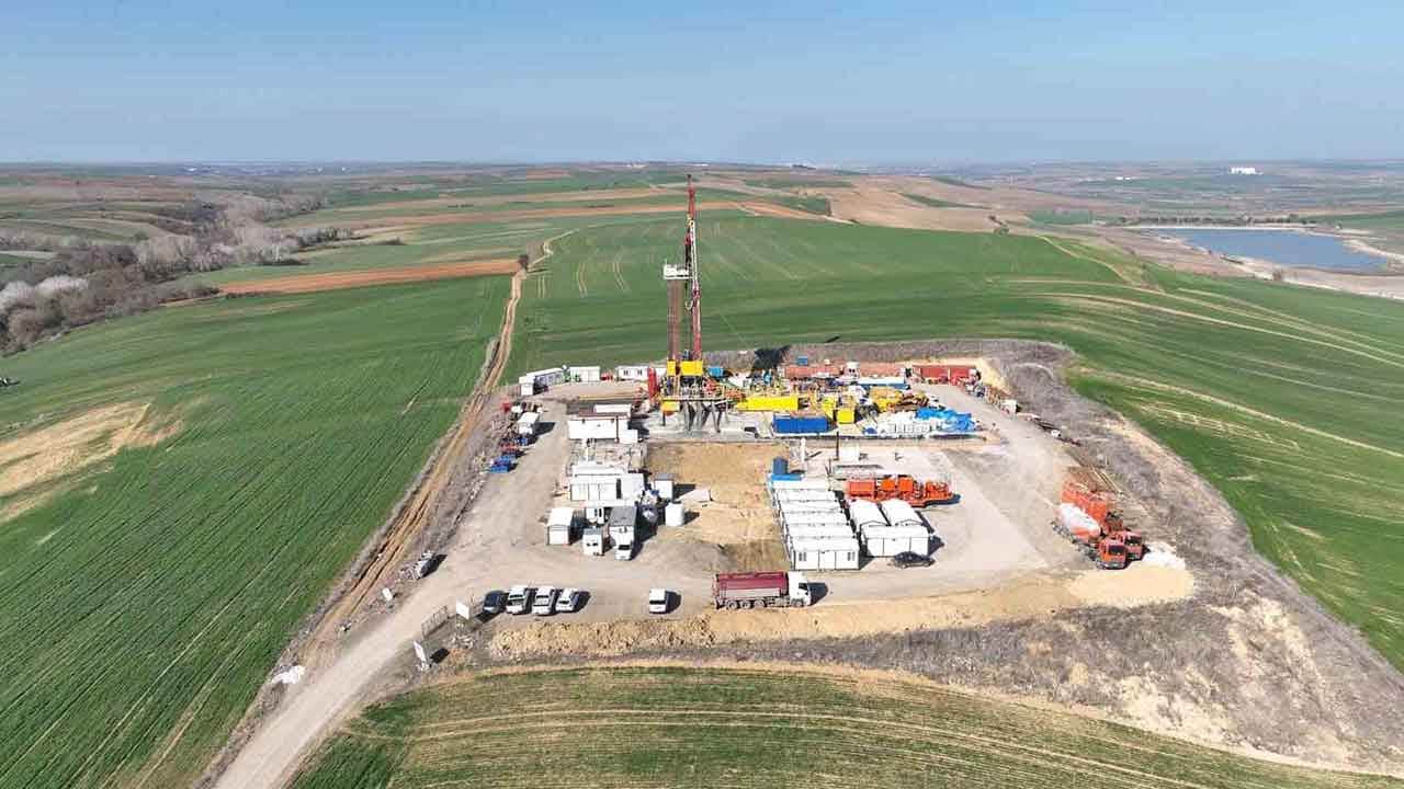 Foto - İstanbul'un dibinde tarihi bekleyiş: 'Doğalgaz fışkırdı' açıklaması her an gelebilir