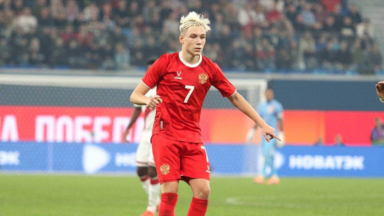 Foto - İşte Galatasaray’ın merakla beklenen yeni 10 numarası! 21’lik yıldız bugün İstanbul’a geliyor