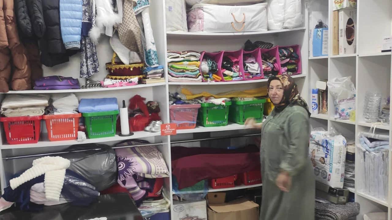 Foto - İyilik Kervanı Derneği daima mazlumun ve mağdurun yanında! Kömürlükten dünyaya uzanan İyilik Kervanı...