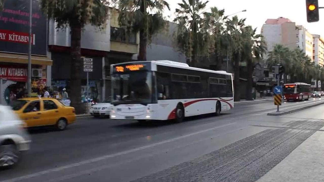 Foto - İzmir Çevre Yolu ücretli mi olacak? AK Parti'den açıklama geldi!