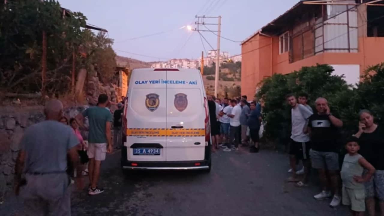 Foto - İzmir yangınında kahreden detay: Torununu korurken can verdi