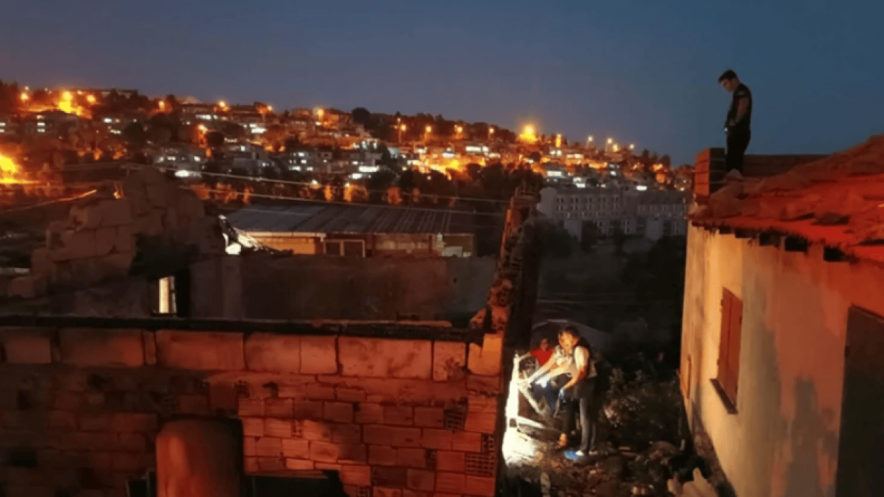 Foto - İzmir yangınında kahreden detay: Torununu korurken can verdi