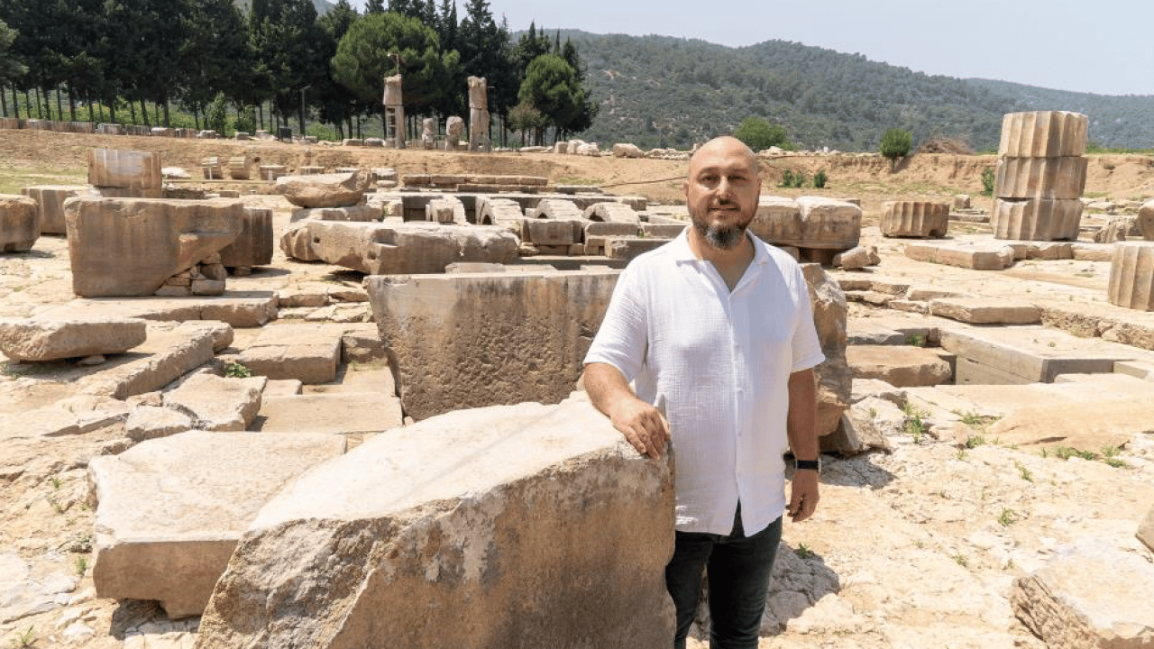 Foto - İzmir’in tarih katmanları gün ışığına çıkıyor: Smyrna’dan Klaros’a uzanan kültürel vizyon! Ege’nin mirası gelecek nesillere taşınıyor