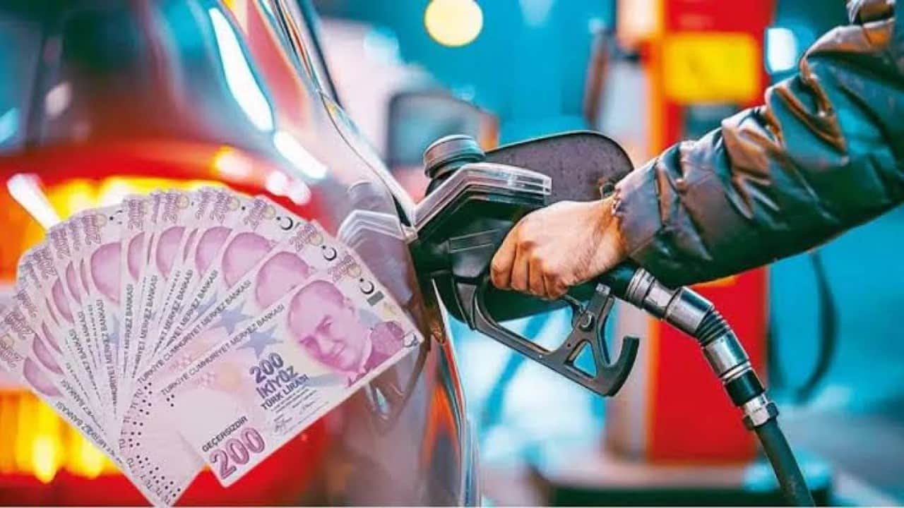 Foto - ‘Kademeli ÖTV’ uygulamasıyla 9 lira indirim Motorinde büyük düşüş