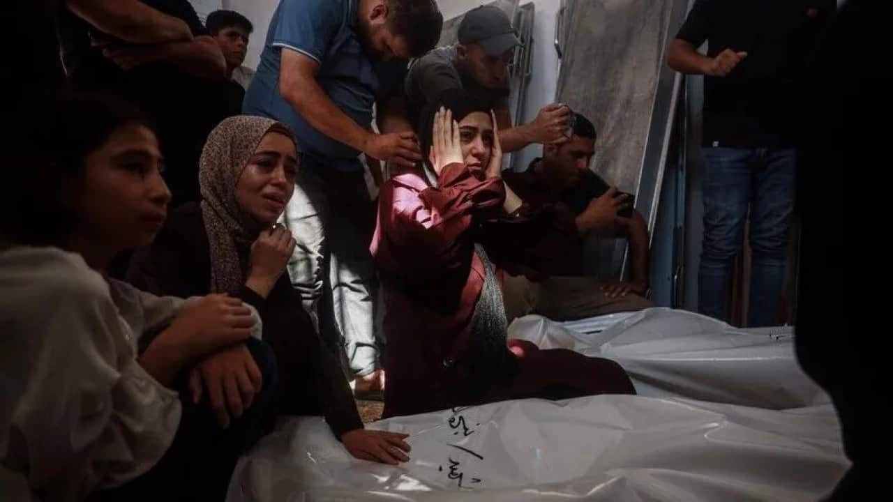 Foto - Kalleş Siyonist ateşkese rağmen ölüm saçıyor 24 saatte 19 şehit