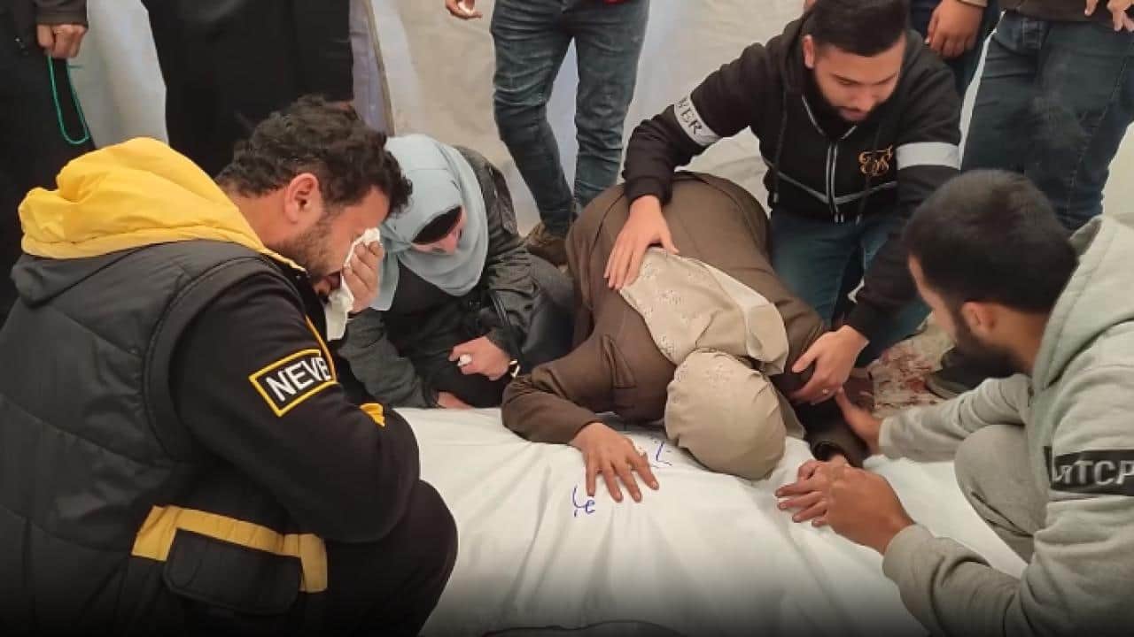 Foto - Kalleş Siyonist ateşkese rağmen ölüm saçıyor 24 saatte 19 şehit